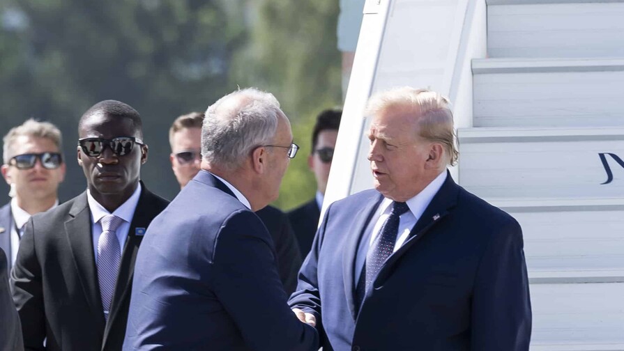 Trump aterriza en Ginebra para participar en el G7 tras el anuncio del pacto con Irán Trump aterriza en Ginebra para participar en el G7 tras el anuncio del pacto con Irán