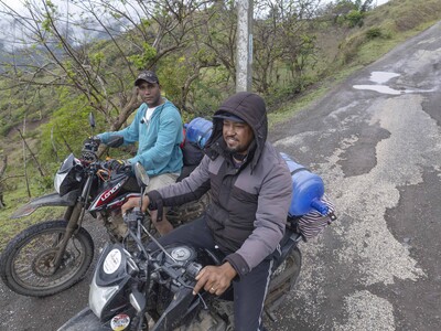 La odisea de impartir docencia en la cordillera Central