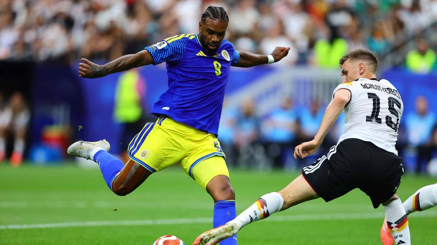 Pasaporte al gol: los diez países con más jugadores nacidos fuera de sus fronteras Pasaporte al gol: los diez países con más jugadores nacidos fuera de sus fronteras