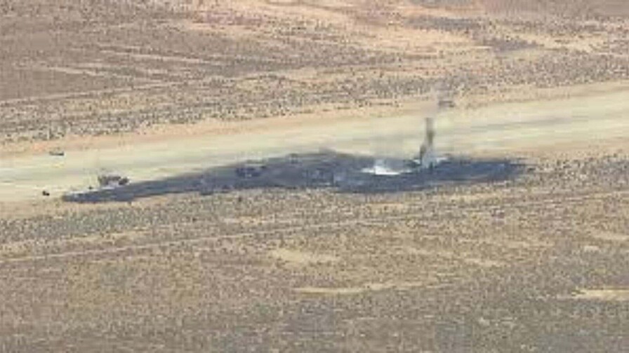 Ocho personas fallecen en accidente de bombardero de EE. UU. estrellado en California Ocho personas fallecen en accidente de bombardero de EE. UU. estrellado en California