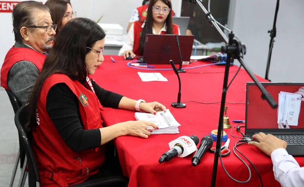 La segunda vuelta de elecciones regionales en Per&uacute; se realizar&aacute; el 6 de diciembre