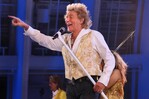 Rod Stewart, criticado en redes por cancelar concierto e ir luego a un partido del Mundial Rod Stewart, criticado en redes por cancelar concierto e ir luego a un partido del Mundial
