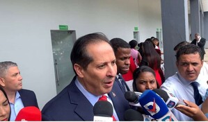 Ministro de Salud sobre el Oncol&oacute;gico Cibao: esperando que el Ministerio P&uacute;blico haga su trabajo