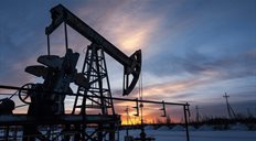El petr&oacute;leo de Texas cae m&aacute;s de un 5 % tras el acuerdo de paz entre EE.UU. e Ir&aacute;n