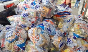 Gobierno distribuye m&aacute;s de 26 mil raciones alimenticias en sectores vulnerables de Santiago