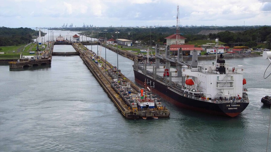 Rehabilitan esclusas Gatún del Canal de Panamá Rehabilitan esclusas Gatún del Canal de Panamá