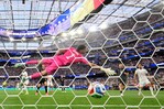 Irán empata 2-2 con Nueva Zelanda en su estreno mundialista bajo tensión Irán empata 2-2 con Nueva Zelanda en su estreno mundialista bajo tensión