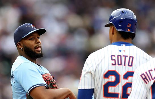 Guerrero Jr. supera a Soto en votos pese a la diferencia de producci&oacute;n