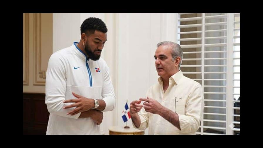 Presidente Abinader felicita a Karl-Anthony Towns tras conquistar campeonato de la NBA