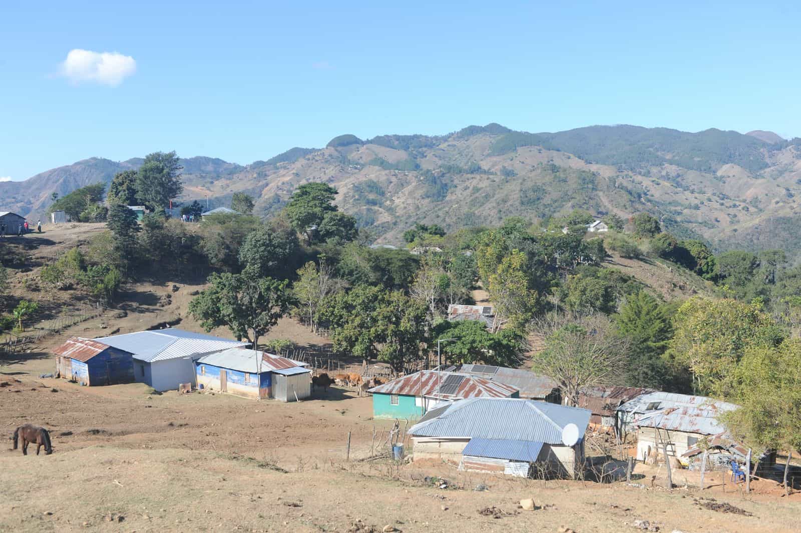 Vista de El Gramazo en la Cordillera Central. 