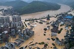 Más de 36,000 evacuados por fuertes lluvias en la provincia suroriental china de Cantón Más de 36,000 evacuados por fuertes lluvias en la provincia suroriental china de Cantón