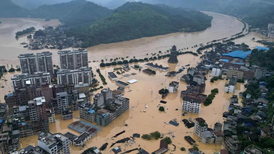 Más de 36,000 evacuados por fuertes lluvias en la provincia suroriental china de Cantón Más de 36,000 evacuados por fuertes lluvias en la provincia suroriental china de Cantón