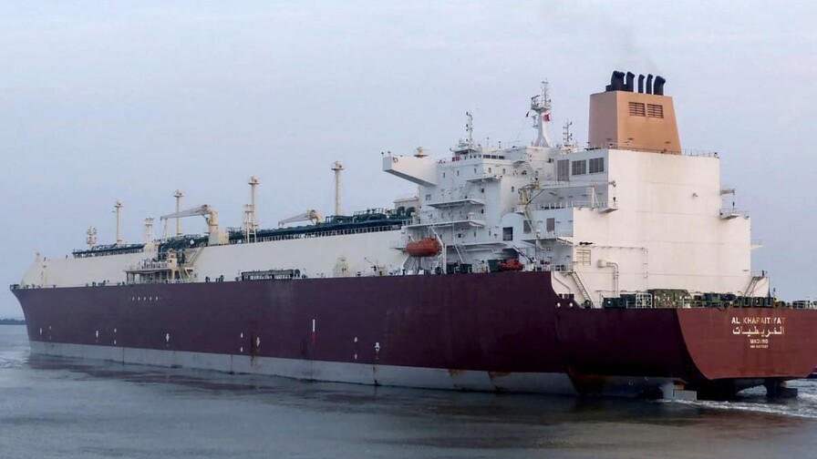 Petroleros iraníes reanudan exportaciones tras cruzar zona de bloqueo estadounidense Petroleros iraníes reanudan exportaciones tras cruzar zona de bloqueo estadounidense