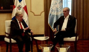 Luis Abinader se re&uacute;ne con el secretario general de la ONU en el Palacio Nacional