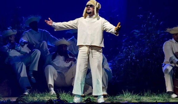 Bad Bunny, primer artista latino en recaudar 1,000 millones de d&oacute;lares en giras