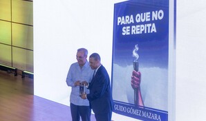 Guido G&oacute;mez Mazara presenta el libro Para que no se repita