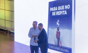Guido G&oacute;mez Mazara presenta el libro Para que no se repita