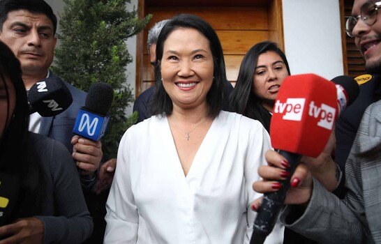 Fujimori se acerca a ganar elección presidencial en Perú, con 40,000 votos más que Sánchez