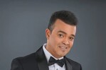 Alex Bueno: la voz que atravesó generaciones y dejó una huella en la música dominicana Alex Bueno: la voz que atravesó generaciones y dejó una huella en la música dominicana