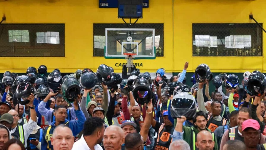 Fenamoto y autoridades acuerdan trabajar para organizar el sector motorizado Fenamoto y autoridades acuerdan trabajar para organizar el sector motorizado