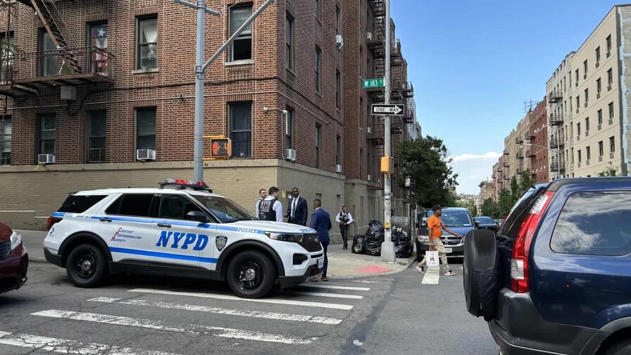 Dominicana de 79 años resulta herida de bala durante un tiroteo en El Bronx Dominicana de 79 años resulta herida de bala durante un tiroteo en El Bronx