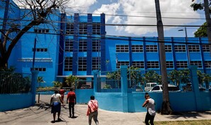 Partos de haitianas caen un 57 % en hospitales dominicanos durante los primeros cinco meses de 2026