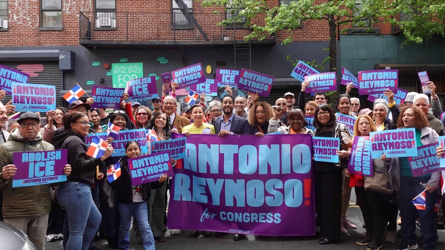Antonio Reynoso llama a la comunidad latina a participar en elecciones primarias de Nueva York Antonio Reynoso llama a la comunidad latina a participar en elecciones primarias de Nueva York