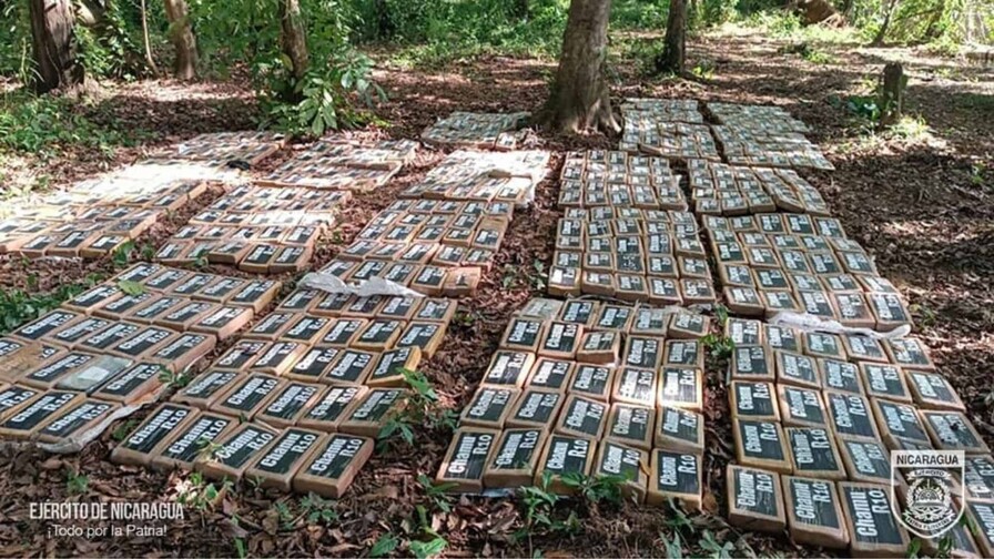 El Ejército de Nicaragua incauta 475 paquetes de cocaína cerca de frontera con Costa Rica El Ejército de Nicaragua incauta 475 paquetes de cocaína cerca de frontera con Costa Rica