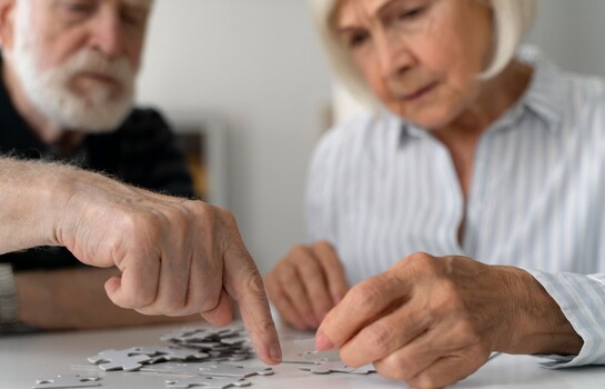 El alzh&eacute;imer entre  los olvidos intermitentes y la alteraci&oacute;n de la familia