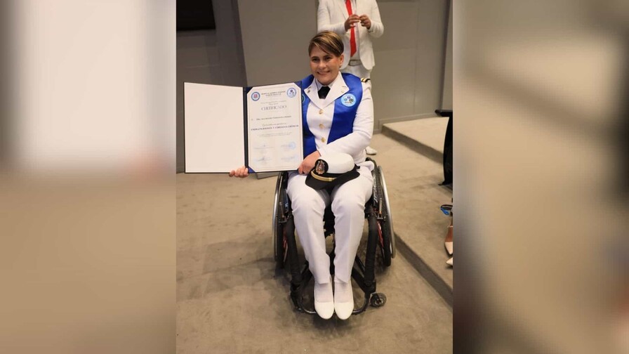 Ana Fernández, primera dominicana con movilidad reducida especializada en emergenciología Ana Fernández, primera dominicana con movilidad reducida especializada en emergenciología