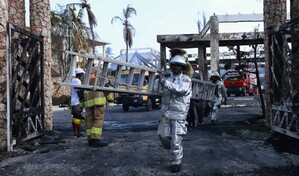 Al menos 10 personas requirieron asistencia m&eacute;dica tras incendio en hotel de Bayah&iacute;be