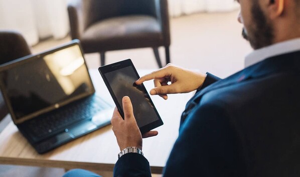 La inteligencia artificial facilitar&aacute; los viajes personalizados, promete el director de Booking