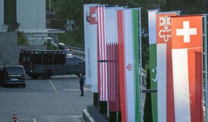 Catar anuncia el inicio de la negociaci&oacute;n de Ir&aacute;n y EE. UU. en presencia de mediadores