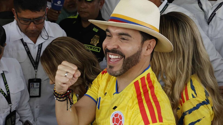 El ultraderechista De la Espriella toma ventaja en el balotaje presidencial de Colombia