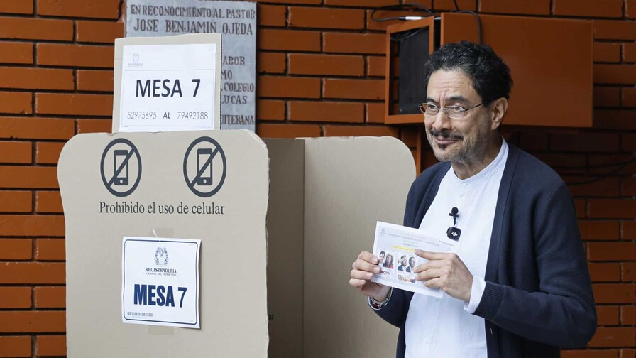 Izquierdista Iv&aacute;n Cepeda acepta derrota y reconoce triunfo de De la Espriella en Colombia
