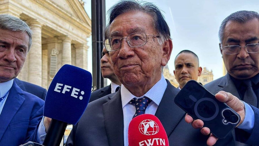 Presidente de Perú asegura que entregará el poder en julio próximo con ejemplo de honradez