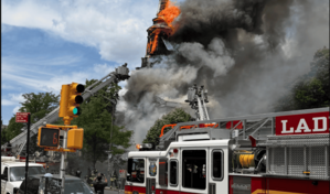 Incendio destruye hist&oacute;rica iglesia de Brooklyn y obliga a planificar su demolici&oacute;n