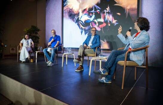La musicalidad de la poes&iacute;a protagoniza el segundo d&iacute;a del festival Mar de Palabras