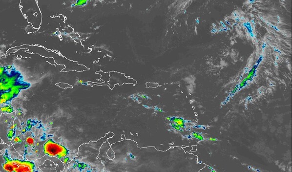 Onda tropical provocar&aacute; aguaceros y tormentas el&eacute;ctricas en varias provincias este domingo