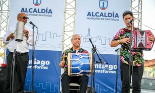 Alcald&iacute;a de Santiago impulsa programa para preservar la cultura y tradiciones de los barrios