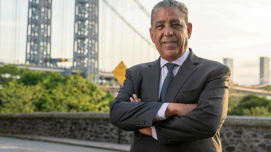 Espaillat se juega su continuidad en el Congreso en las primarias demócratas de Nueva York Espaillat se juega su continuidad en el Congreso en las primarias demócratas de Nueva York