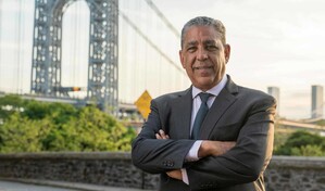 Adriano Espaillat anuncia su retiro del escenario p&uacute;blico tras perder las primarias dem&oacute;cratas
