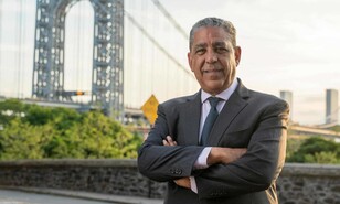 Una cosa es con Adriano y otra es con viol&iacute;n