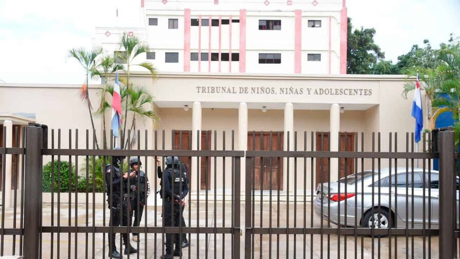 Condenan a un adolescente a cuatro años de prisión por el homicidio de un estudiante en Santiago Condenan a un adolescente a cuatro años de prisión por el homicidio de un estudiante en Santiago