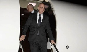 Gianni Infantino en jet privado, s&iacute;mbolo de los excesos de la FIFA