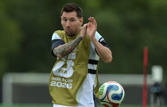 La pelota debe llegarle a Messi para que haga la magia, dice Enzo Fern&aacute;ndez