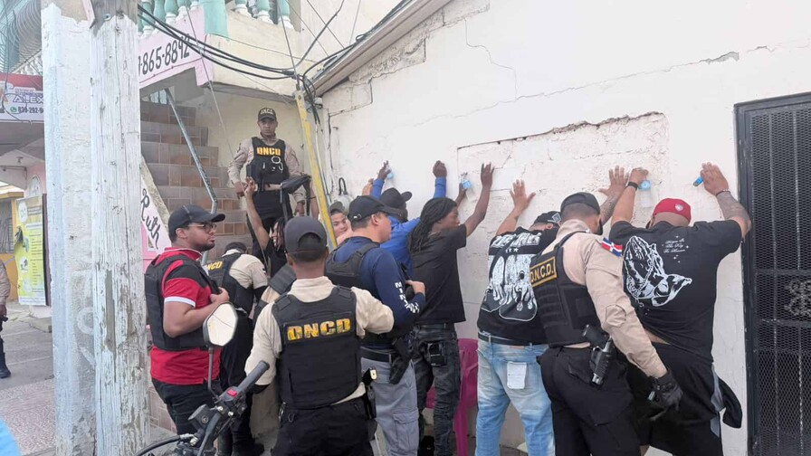Ocupan más de ocho mil gramos de droga y arrestan a 28 personas en Santiago Ocupan más de ocho mil gramos de droga y arrestan a 28 personas en Santiago