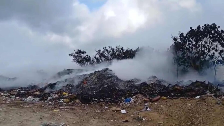 Fuego afecta vertedero en la provincia Espaillat Fuego afecta vertedero en la provincia Espaillat