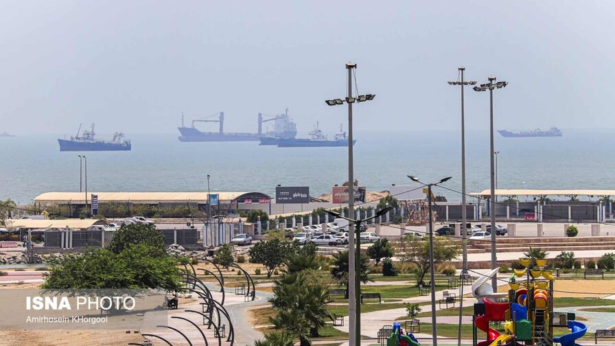 Irán y Omán estudiarán los costes de la gestión del estrecho de Ormuz Irán y Omán estudiarán los costes de la gestión del estrecho de Ormuz
