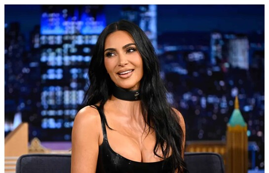Kim Kardashian hablando espa&ntilde;ol con saludo dominicano: KLK manita